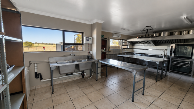 6 Bedroom Property for Sale in Groenvlei Free State